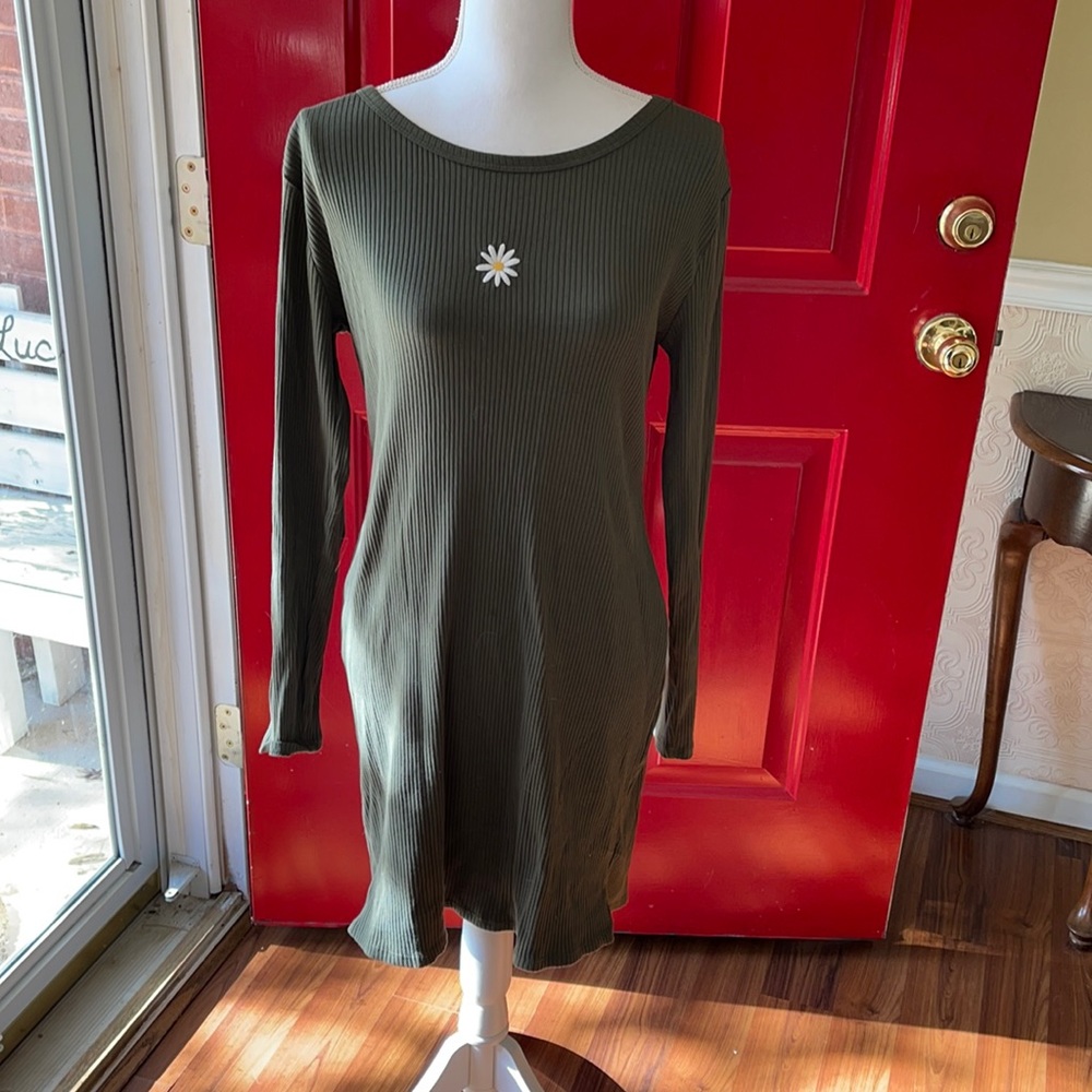 Wild fable tunic sz lg